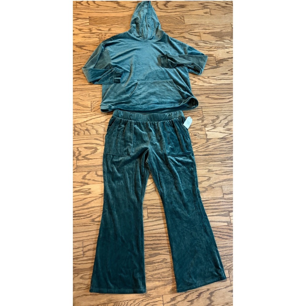 Time and Tru Womens L 12-14 Green Ribbed Velour Hoodie Pants Lounge Set NWT